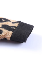 Load image into Gallery viewer, Black Contrast Trimmed Leopard Teddy Shacket
