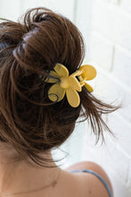 Load image into Gallery viewer, Rose Flower Hair Claw Clip