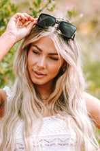 Load image into Gallery viewer, Black Classic Metal Frame Square Sunglasses