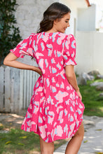 Load image into Gallery viewer, Pink Abstract Printed Puff Short Sleeve Tiered Loose Dress
