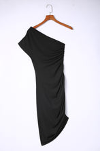Load image into Gallery viewer, Black One-shoulder Short Sleeve Ruched Bodycon Dress
