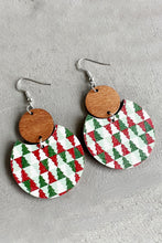 Load image into Gallery viewer, Dark Green Christmas Checker Graphic Wooden Earrings
