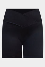 Load image into Gallery viewer, Black Solid Color V-Waistband Yoga Shorts
