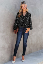 Load image into Gallery viewer, Pink Split Neck Fall Printed Crinkled Blouse
