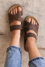 Load image into Gallery viewer, Brown Braided Detail Criss Cross Platform Slippers
