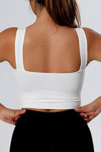 Load image into Gallery viewer, White Seamless U Neck Sleeveless Cropped Yoga Top

